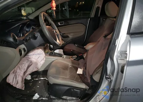 2015 Ford Fiesta Se z USA, uszkodzony, nr VIN 3FADP4BJ9FM123950